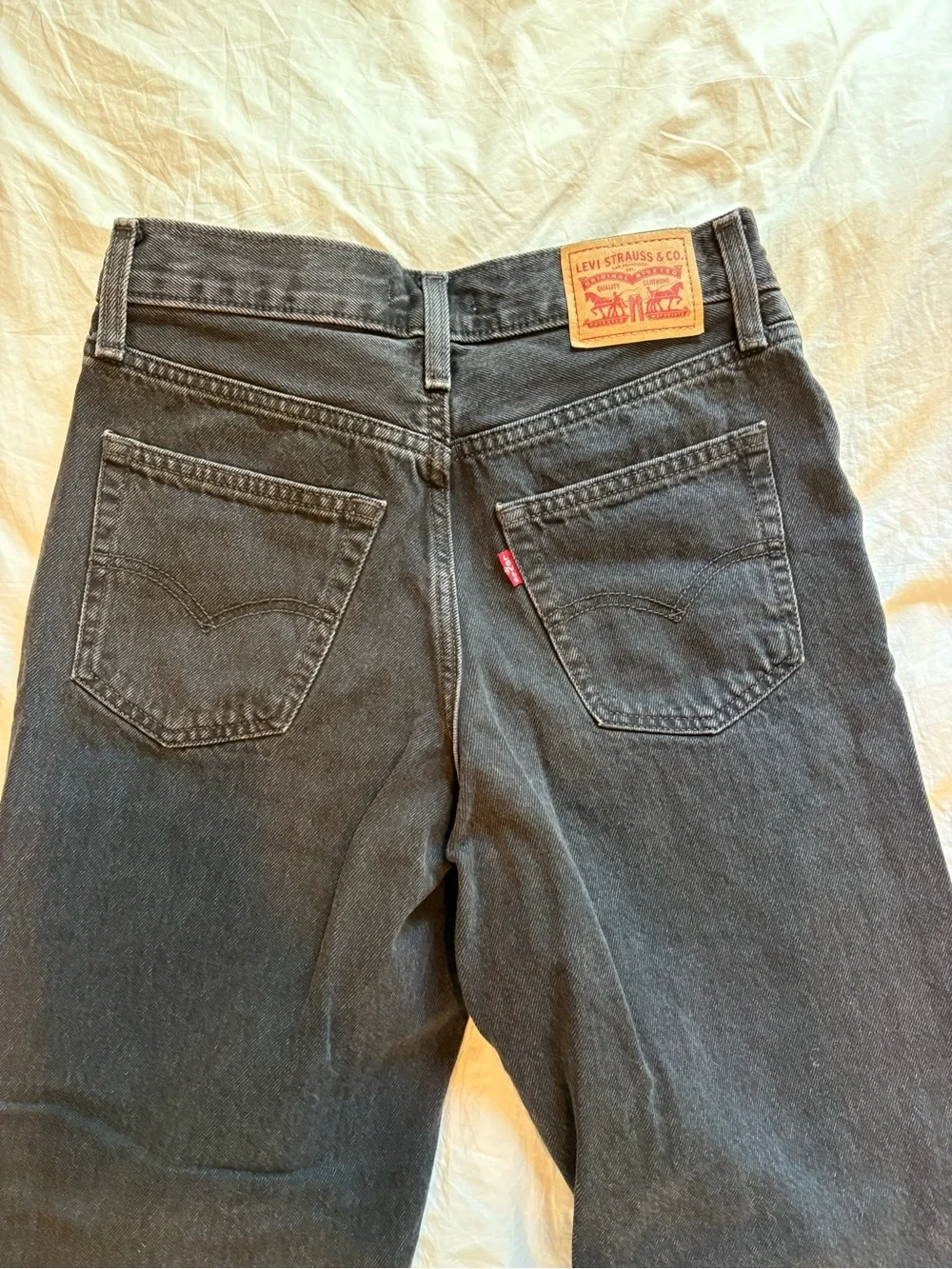 Levi's Women's Black Wide Leg Jeans - Picture 3 of 3